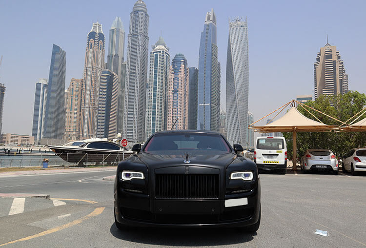 rolls royce ghost for rent in dubai