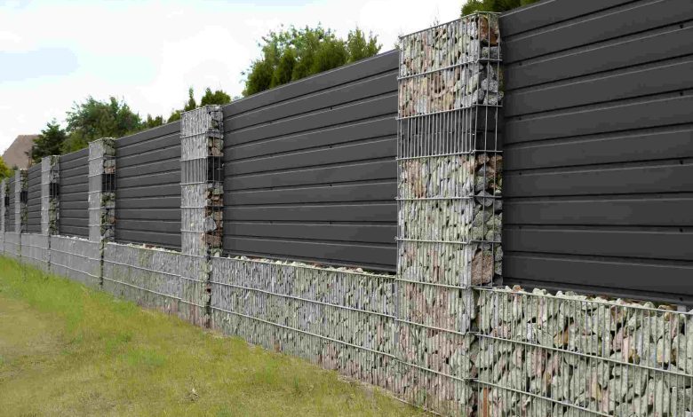 horizontal fence ideas