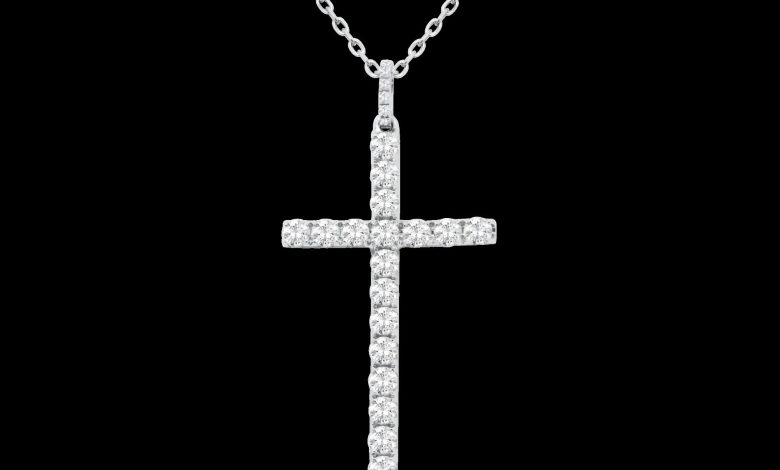 cross diamond necklace